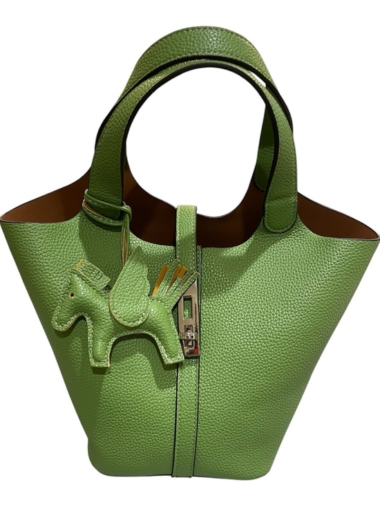 Kadynow Handbags - Kadynow Green Bucket Tote Lock Bag Horse Charm Quiet Luxury NWOT